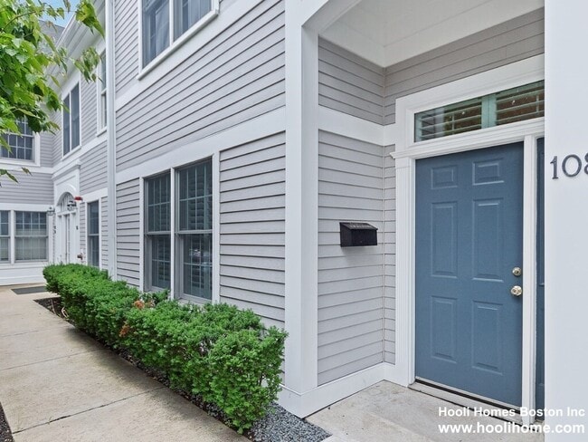 108 Harvard St Unit 1