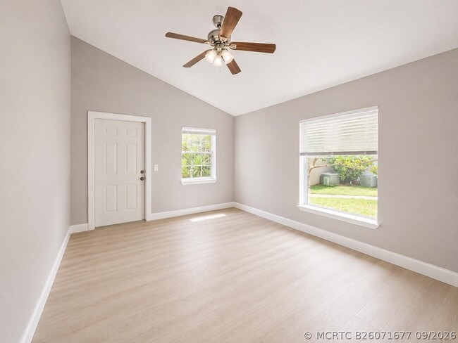 Photo - 32 Lake Osborne Dr Unit #6