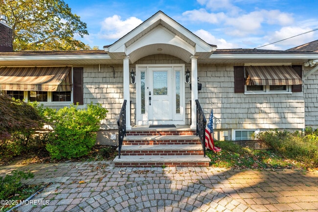 Photo - 72 Whalepond Rd