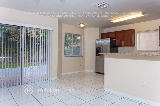 Photo - 18001 SW 139th Path