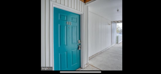 Building Photo - 405 Waters Edge Dr Unit 405 Waters Edge Dr.