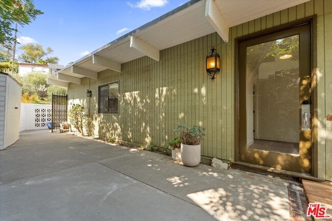 Photo - 4950 Marmol Dr