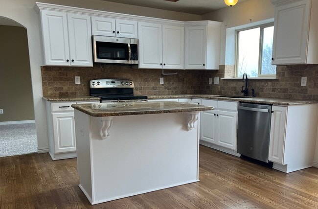 Photo - Gleneagle 4 Bed 2 Story Home with Stunning Mt. Views