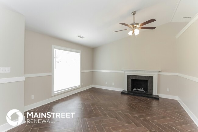 Photo - 5955 Scots Bluff Dr