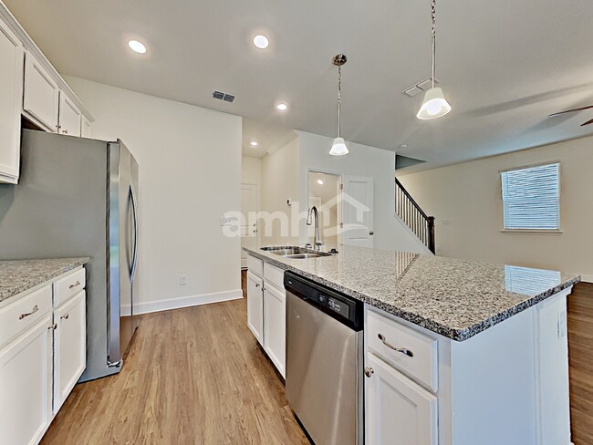 Photo - 8661 Highfield Ave