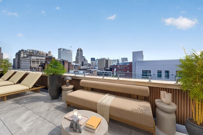 Building Photo - 300 Washington St Unit 6G