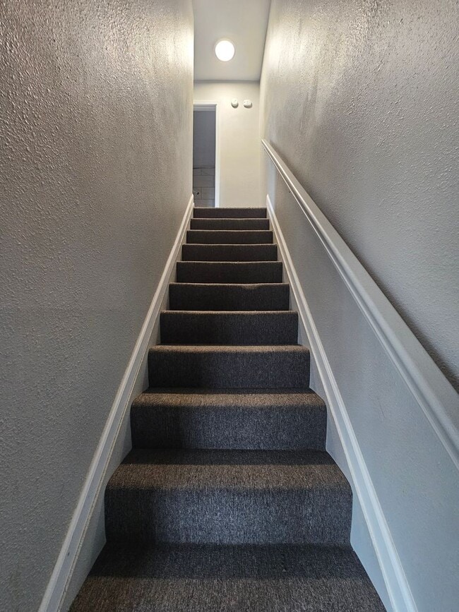 Photo - 101 W Spring St