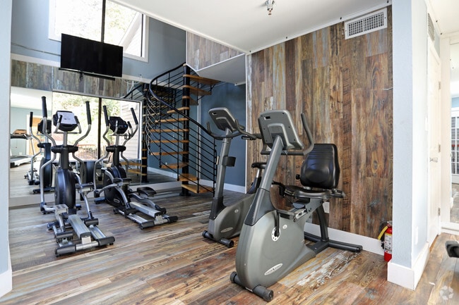 Sala de entrenamiento cardio - Elevate Twenty Three