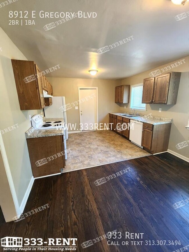 Photo - 8912 E Gregory Blvd