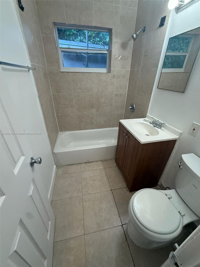 Photo - 1182 NW 65th St Unidad 1182