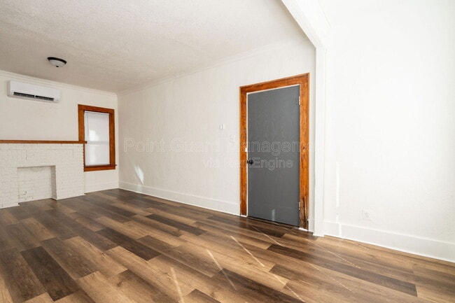 Photo - 423 N Emporia Ave Unidad Apt 2