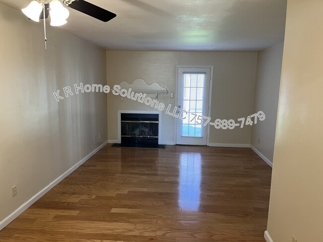 Photo - 1449 Olivewood Ct