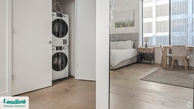 Building Photo - 300 S Broadway Rental