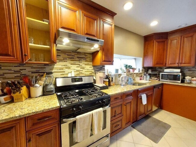 Photo - 12 Hadley Pl