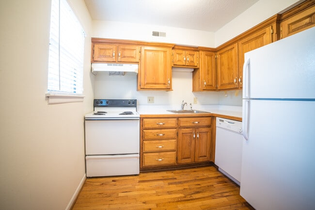 Photo - 4012 Oak St Unit 64111