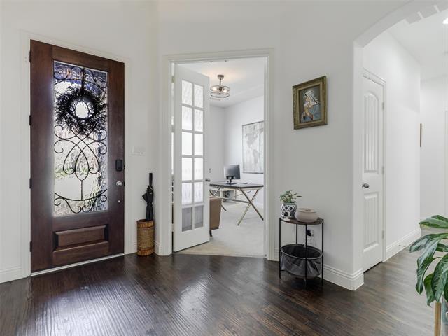 Photo - 708 Sandbox Dr