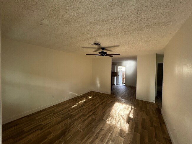 Photo - 626 W Mango St Unit B