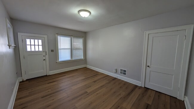 Photo - 5042 Mardel Ave Unit 5044 1F