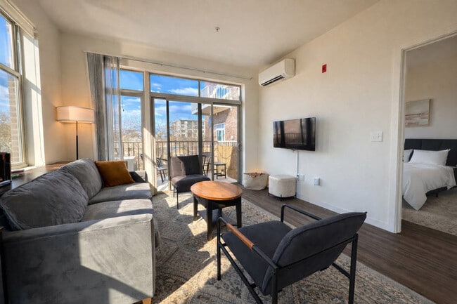 Photo - 1623 N Jackson St Unidad SI ID1379042P