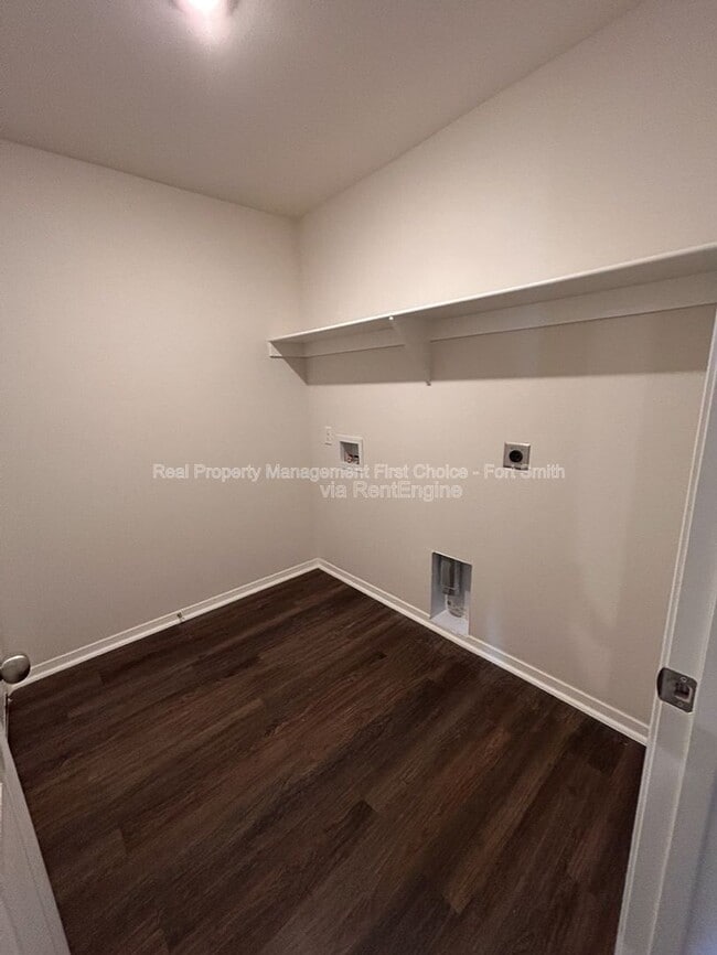 Photo - 10640 Cedar Wy