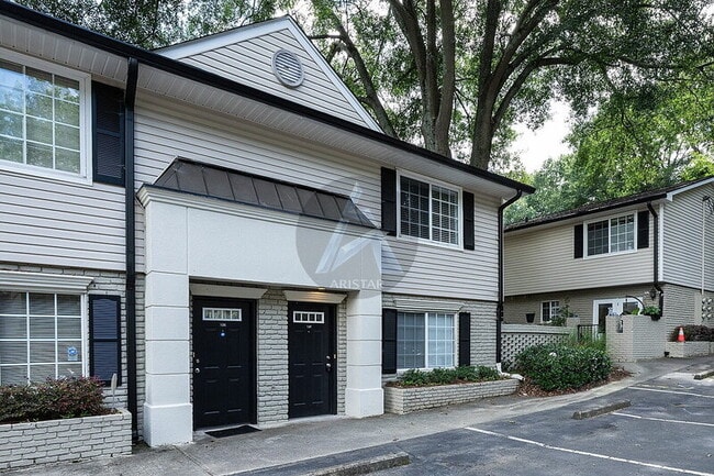 Building Photo - 6940 Roswell Rd NE Unit 13F