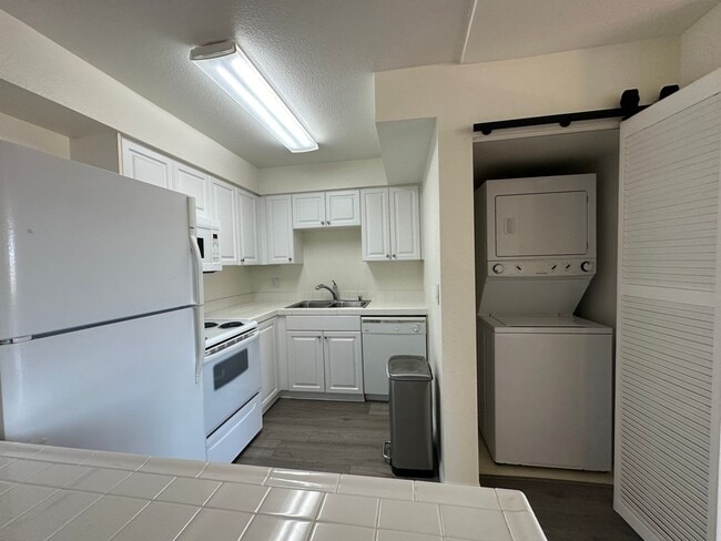 Photo - Quiet 2 Bedroom 2 Bathroom Minutes From SDSU Unidad 64