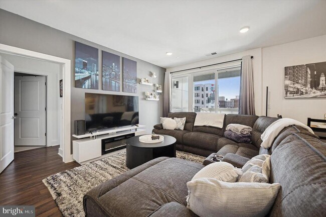 Photo - 1148 N 2nd St Unit 2D