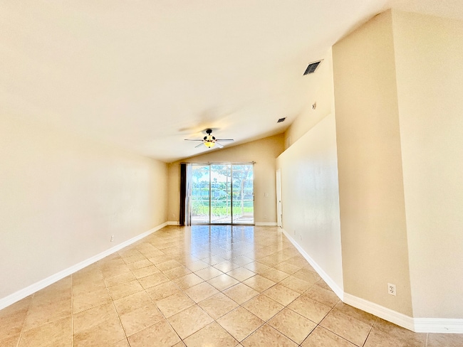 Photo - 2048 Painted Palm Dr