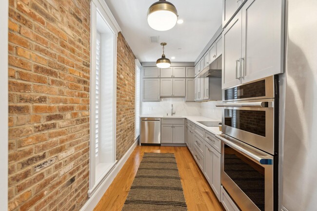 Photo - 1641 R St NW