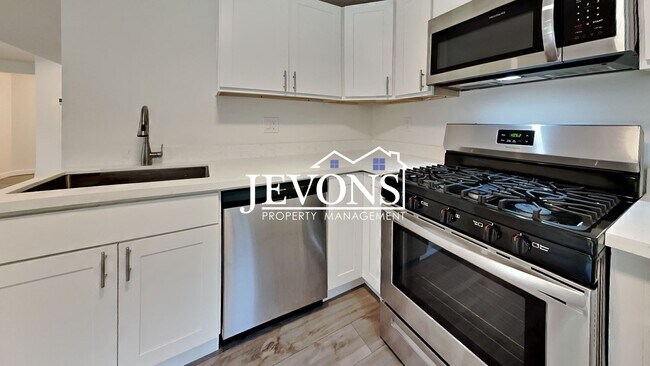 Photo - 19019 SE 164th St Unit A