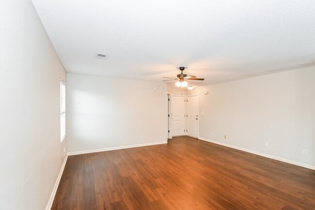 Photo - 4613 Sweet Whisper Ln