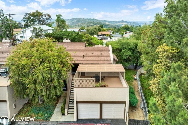 Two bedroom, two bathroom condo located in... - Two bedroom, two bathroom condo located in...