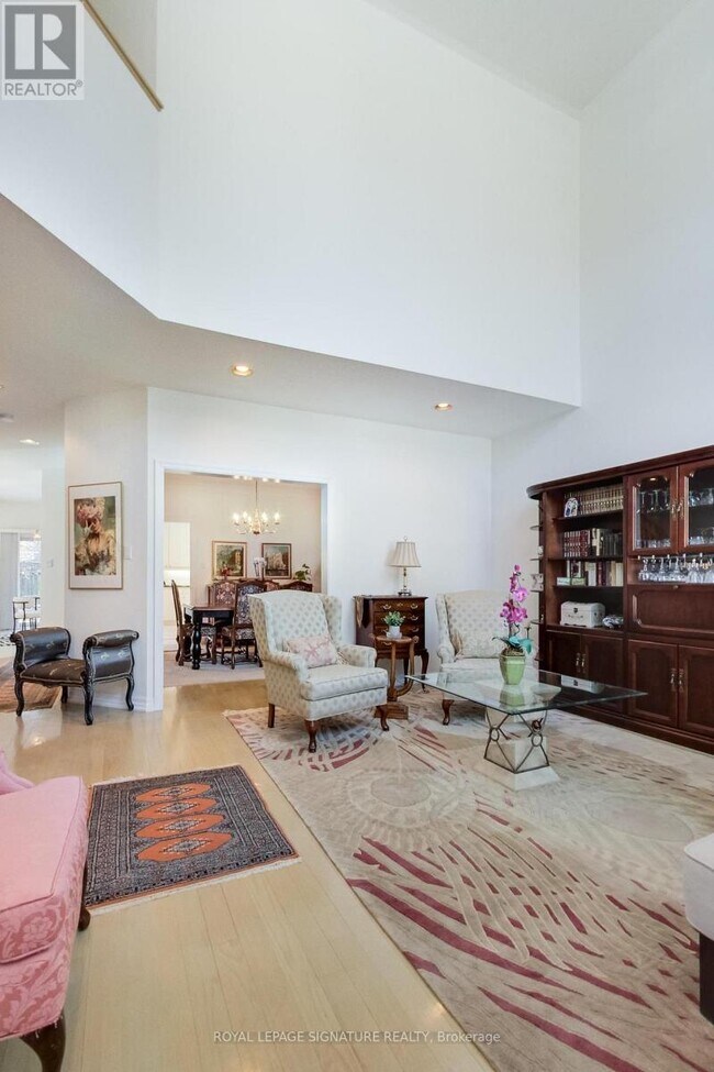 Photo - 1814 Rosebank Rd