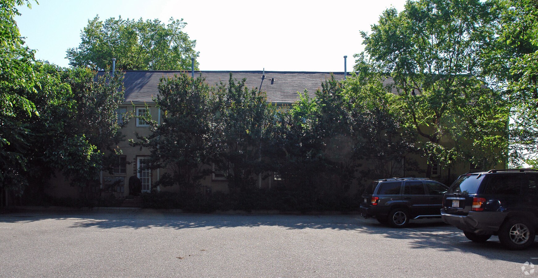 Photo - 605-607 Daniels St