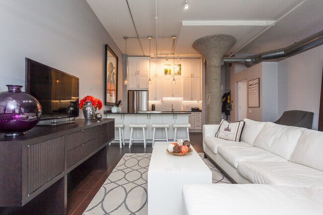 Photo - 130 S Canal St Unit 410