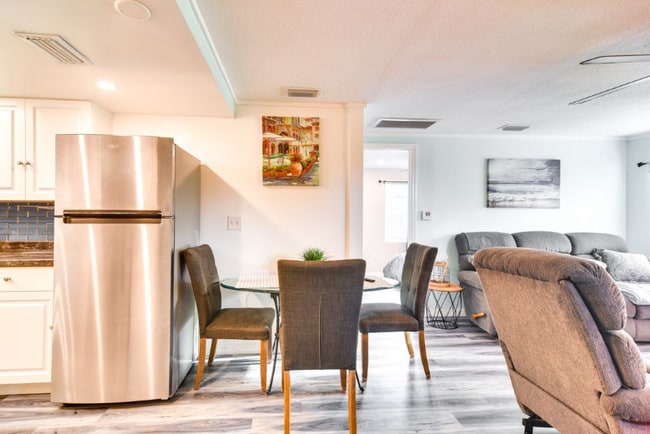 Photo - 10845 71st Ave Unit B