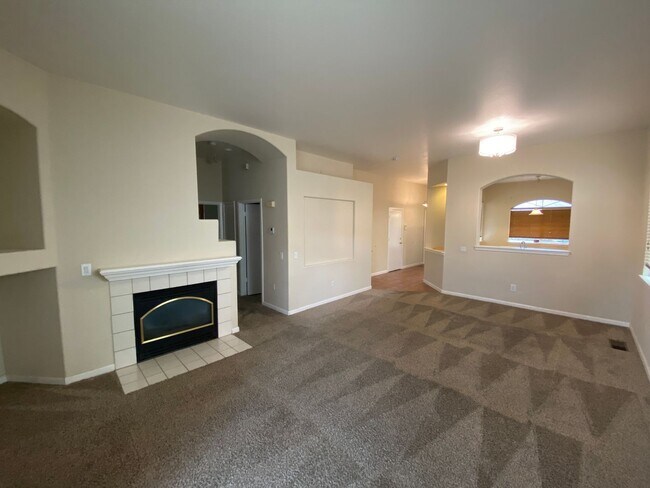 Photo - Wingfield Springs - 3 Bed 2 Bath - Pet Pos...