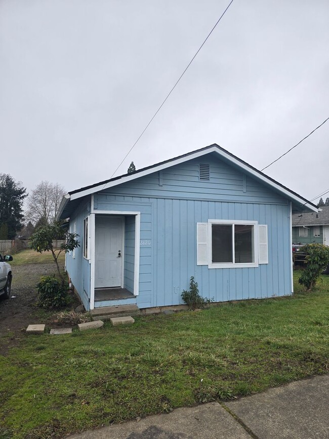 Quaint 2 Bdrm/ 1 bath - Quaint 2 Bdrm/ 1 bath House