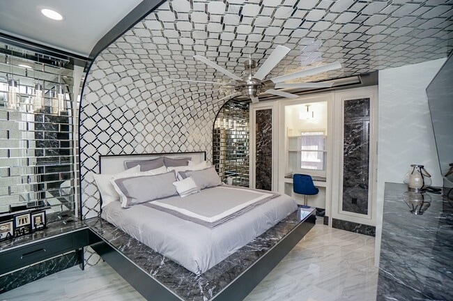 Building Photo - 5711 Sugar Hill Dr Unit 29