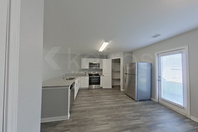 Photo - 15569 Briar Forest Dr