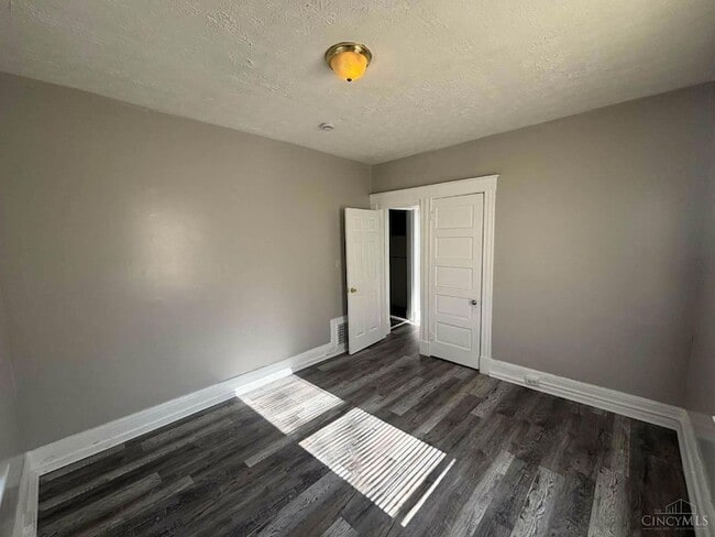 Photo - 3671 Vine St