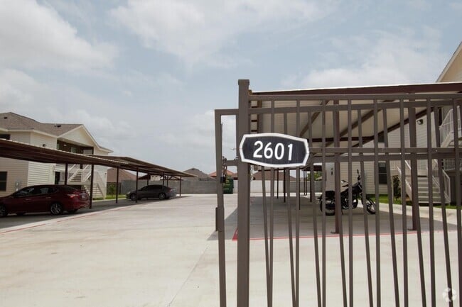 Building Photo - 2601 Lomas Del Sur Boulevard Rental