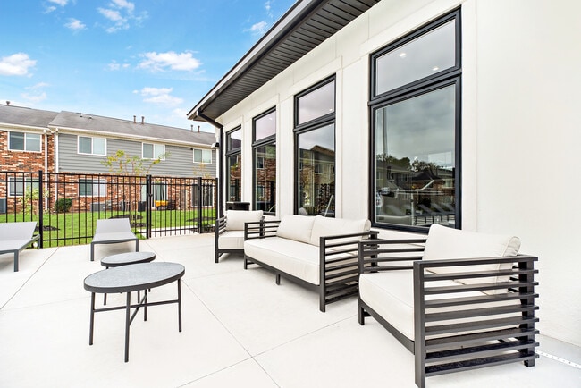 Photo - 2800 Capital Square