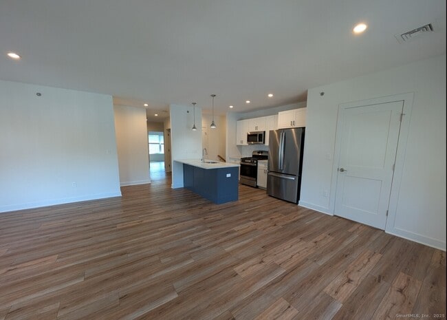 Photo - 138 Highland Ave Unit A4