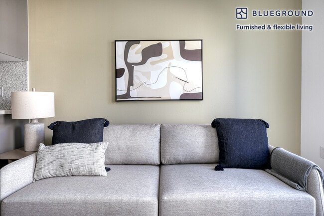 Photo - 310 Del Sol Dr Unidad FL7-ID10