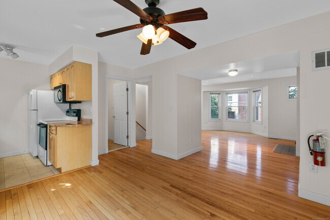 Photo - 58 Edgewood Ave