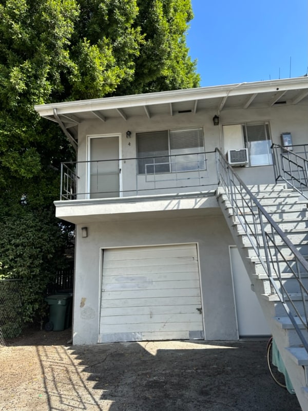 Photo - 96 N Oak Ave Unidad 4