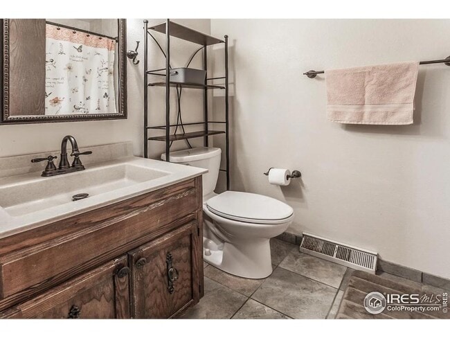 Photo - 701 43rd Ave