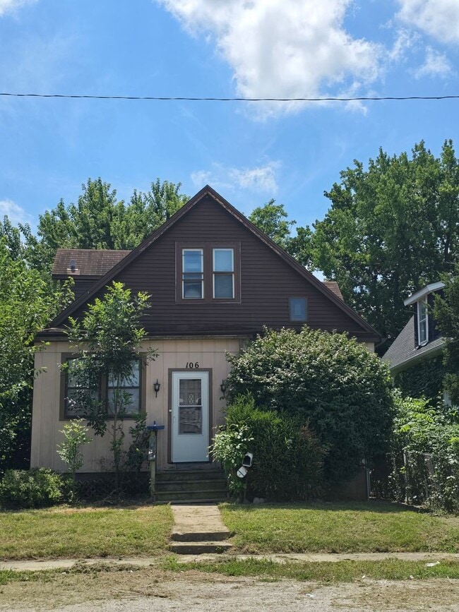 Building Photo - 3 Bed 2 Bath 1150.00 Rental