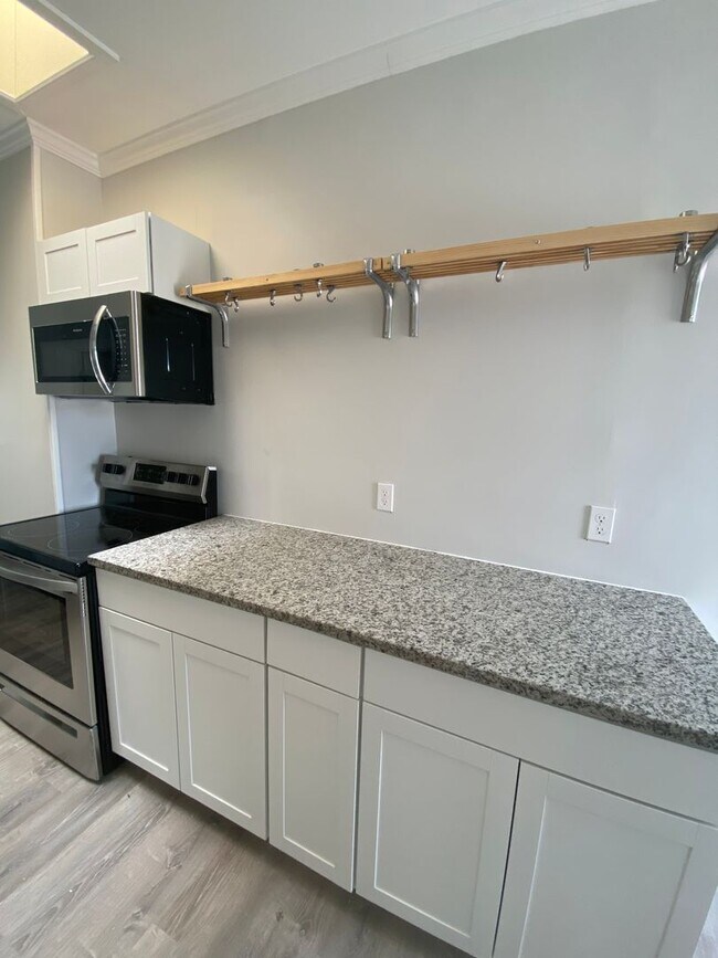 Photo - Mint Monroe Unit 186 Monroe Ave